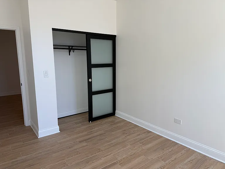 222 N Genesee St #207 — Photo 7