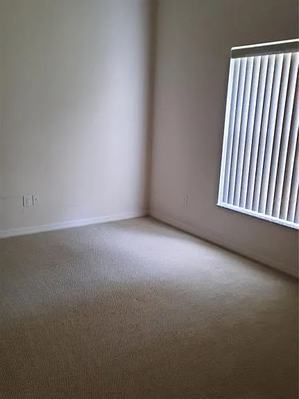 1315 Elli Cir — Photo 30