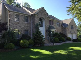 22 Danielle Dr, Wayne, NJ 07470