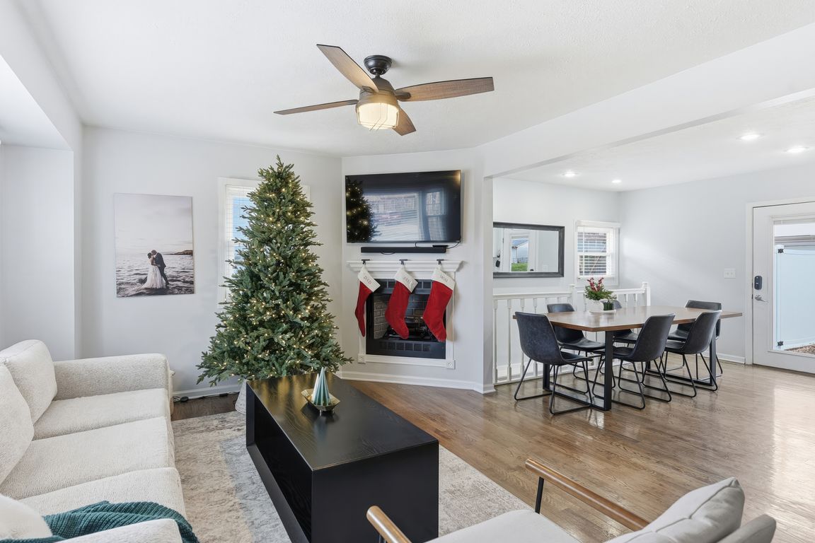 next background image