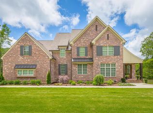 3 Ives Lake Rd, Signal Mountain, TN 37377