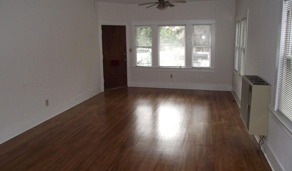 2nd image of 3609 3rd Ave