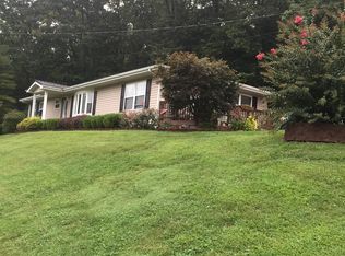 7089 Mud River Rd, Barboursville, WV 25504