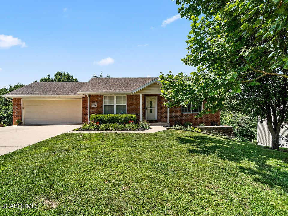1st image of 1504 La Hacienda Ct