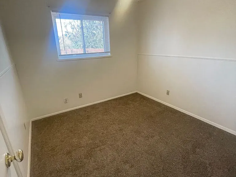 154 S Los Pinos Dr — Photo 30