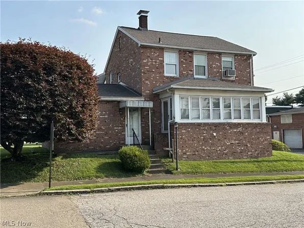 2023 Commerce St, Wellsburg, WV 26070