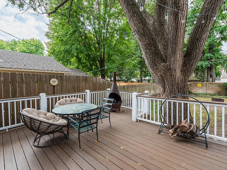 1221 N Perry Ave — Photo 23