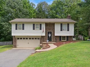 102 Marvin Ln, King, NC 27021