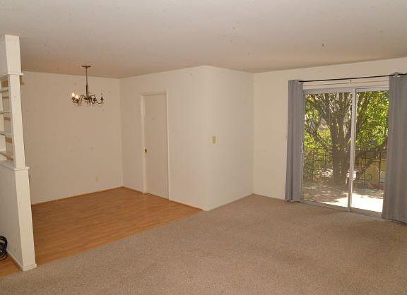 3rd image of 908 Middle Ave #X