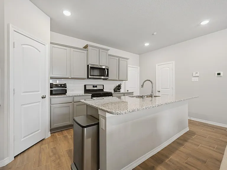 8050 Scanlan Trce — Photo 10