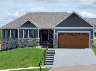 5012 Oakhill Ln, Georgetown, IN 47122