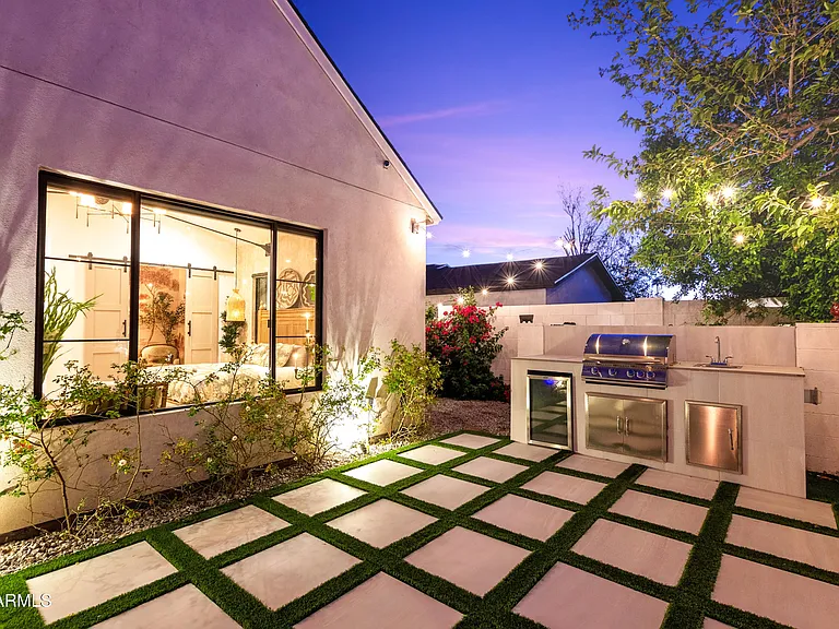 2912 E Pierson St — Photo 84