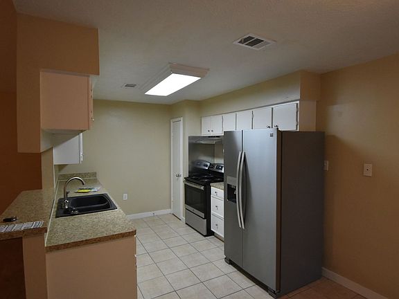 5th image of 5822 Woodmancote Dr