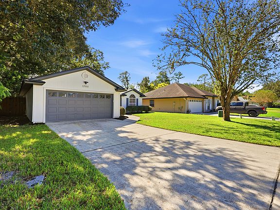 3rd image of 12550 Hunters Branch Way