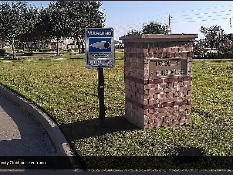 8403 Kari Bend Cir — Photo 17