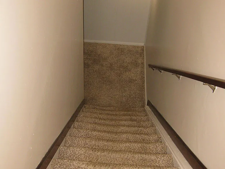 1446 Oakbrook E — Photo 25