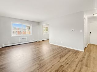 533 W 20th St #10, Holland, MI 49423