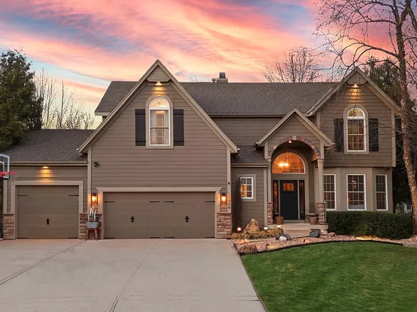 15956 W 160th St, Olathe, KS 66062