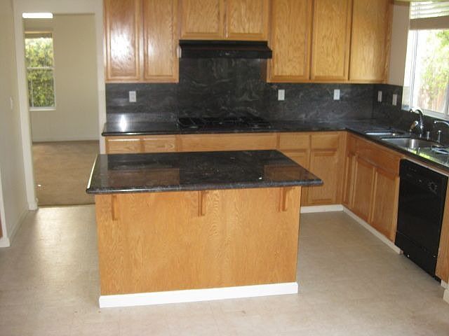 1st image of 617 Black Oak Way