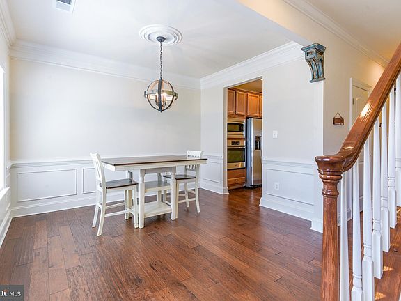 5th image of 132 Carter Way