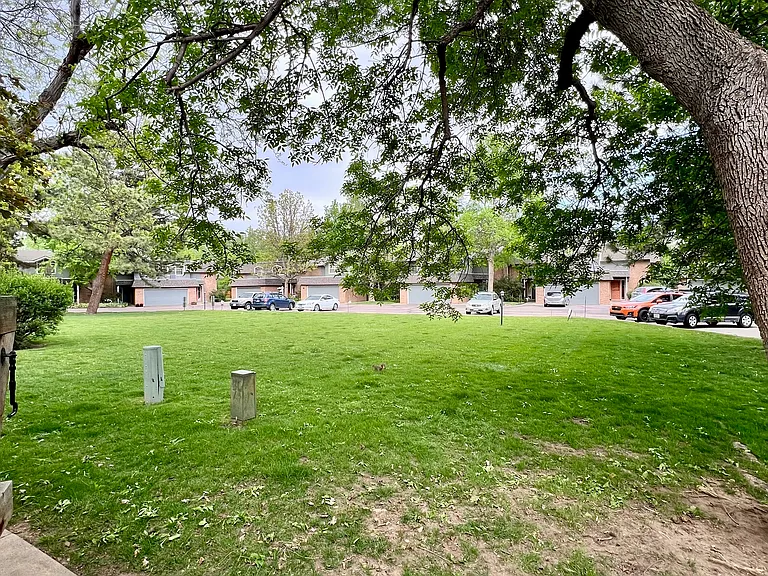 3850 Paseo Del Prado St #9 — Photo 31