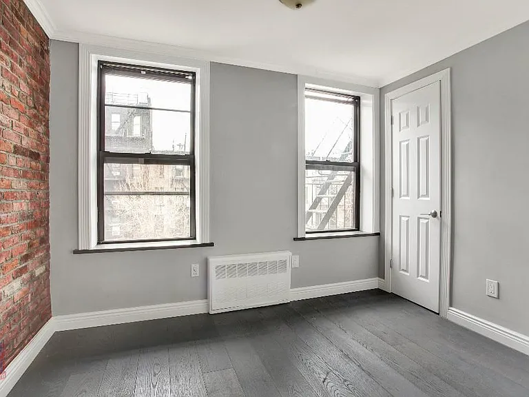 521 E 5th St #B3 — Photo 5