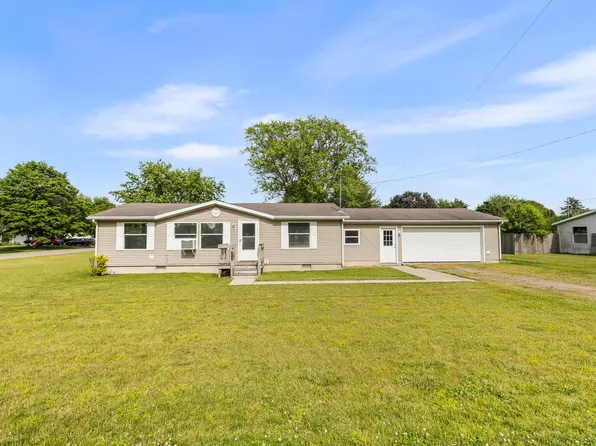 219 Wayne St, Bronson, MI 49028