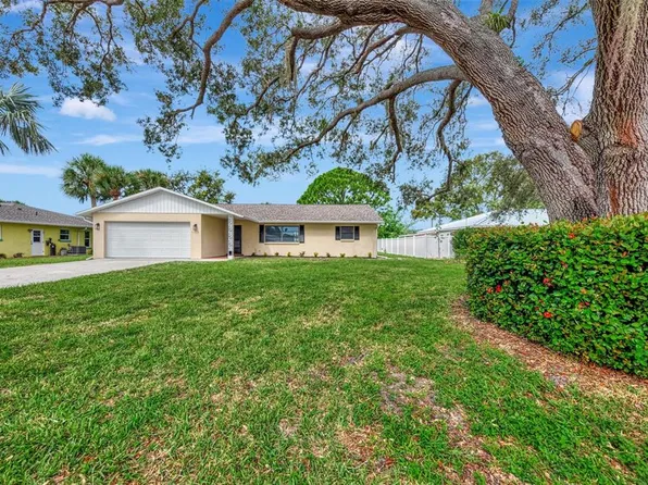 1135 Ketch Ln, Venice, FL 34285