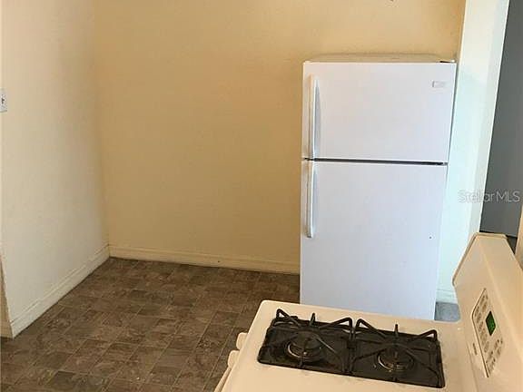 3rd image of 1621 26th Ave N APT A