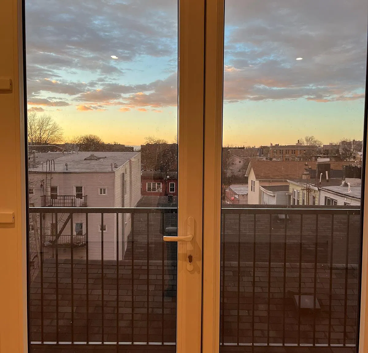 1 bed, 650 sqft, $2,300 — Photo 2