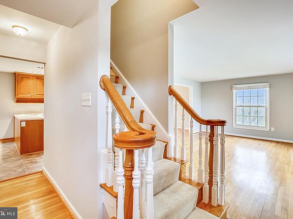 2nd image of 2322 Creek Dr