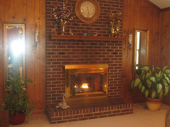 3rd image of 4519 Country Meadows Dr