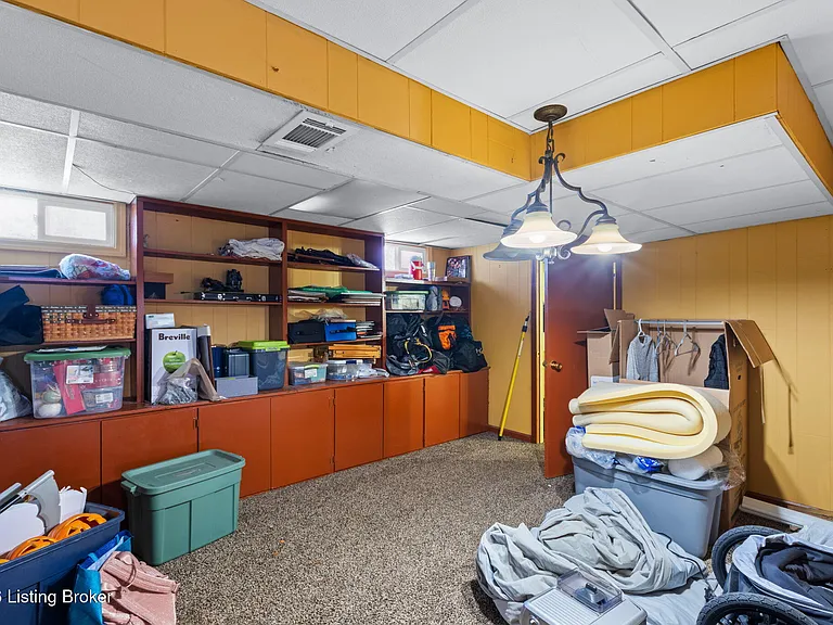 10807 Helmsdale Ln — Photo 42