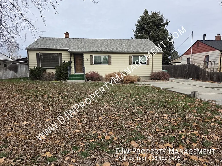 624 W Linden St — Photo 1