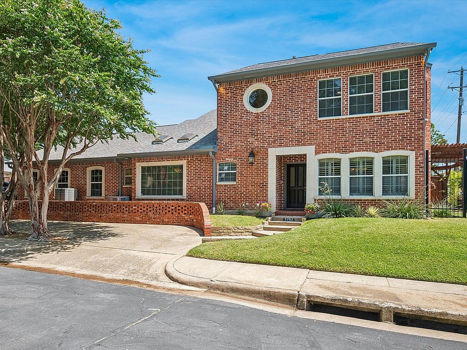 1st image of 2702 Lawtherwood Ct