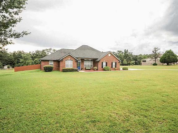 2nd image of 1602 Shakespeare Dr