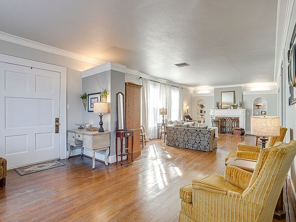 5th image of 503 NW 4th Ave