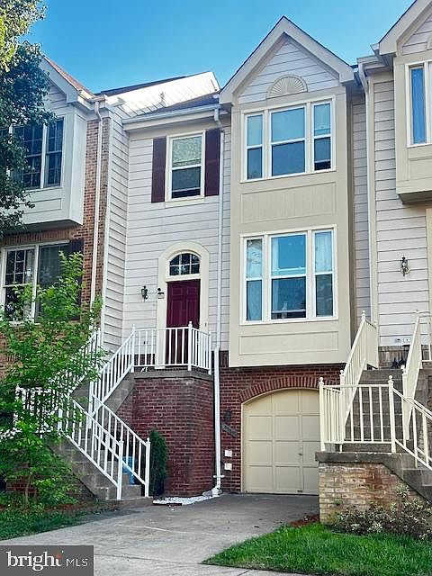 1st image of 8056 Hilliard Dr