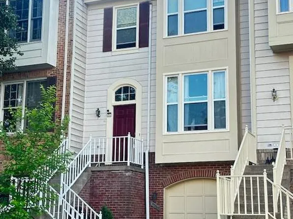 8056 Hilliard Dr, Manassas, VA 20109