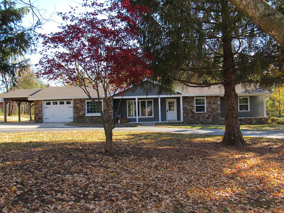 1st image of 122 Hillsboro Dr