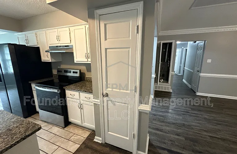 7089 Cobblestone Dr — Photo 6