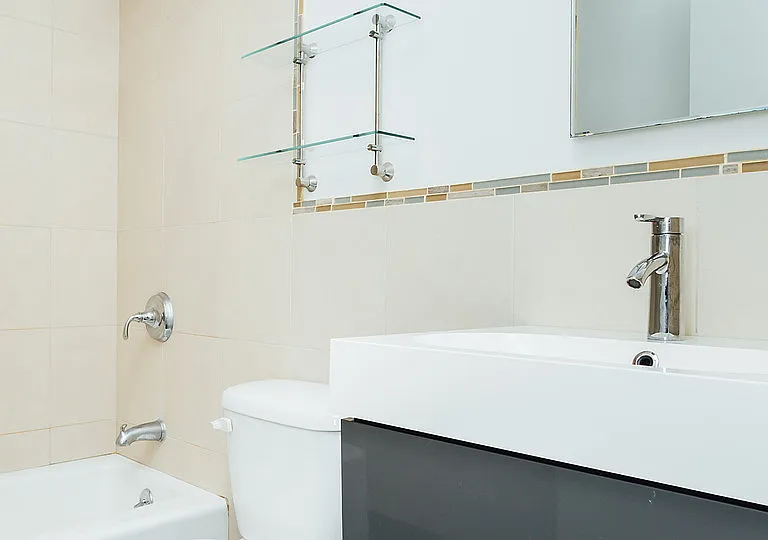 568 Willoughby Ave #3 — Photo 2