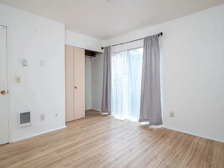 3660 NE Lombard St — Photo 12