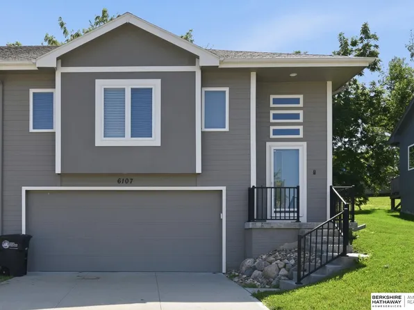 6107 N 108th Avenue Cir, Omaha, NE 68164