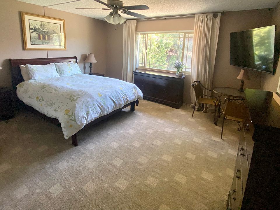 1st image of 25547 Mandarin Ct