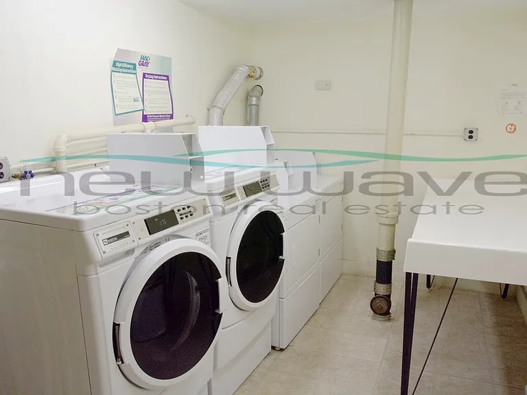 65 Burbank St #15 — Photo 10