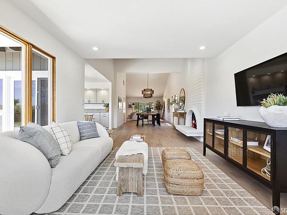 5th image of 2449 Hallmark Drive