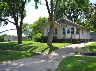 844 39th St, Des Moines, IA 50312
