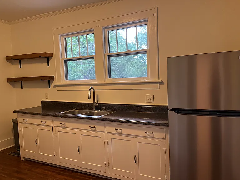 115 Pinehurst Ave — Photo 12