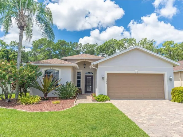 749 Crossfield CIR, NAPLES, FL 34104